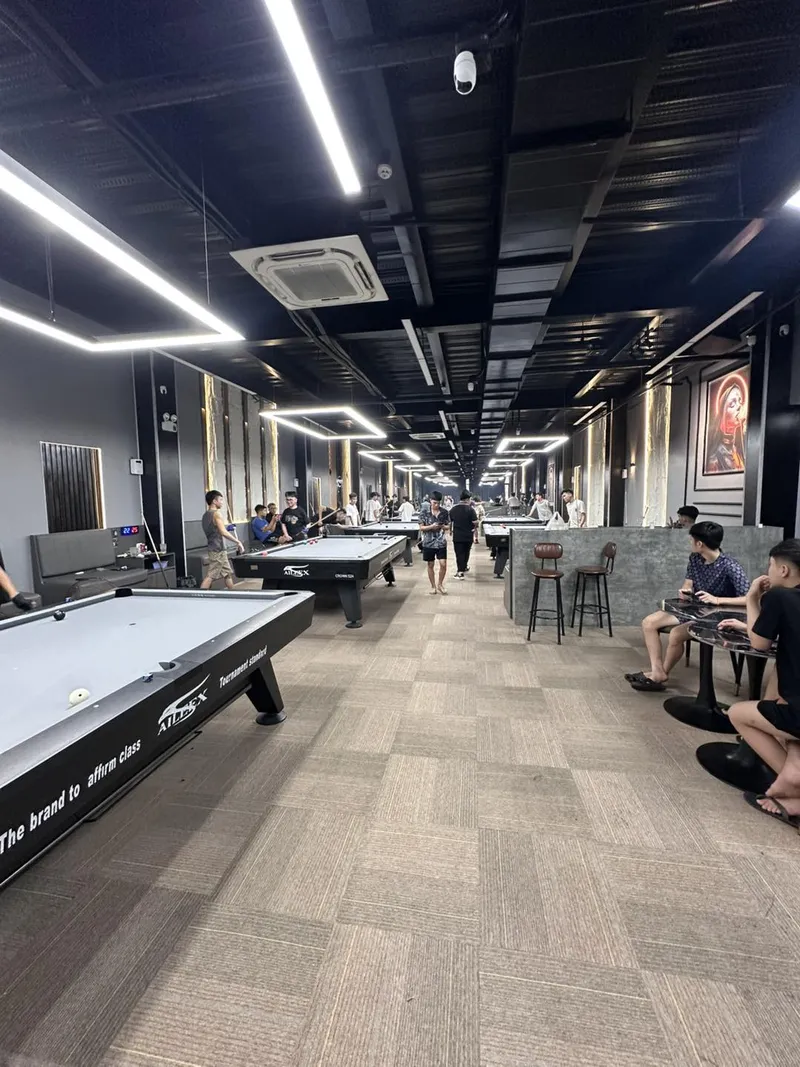 Modern space attracting youth at HEY Billiards Haiphong