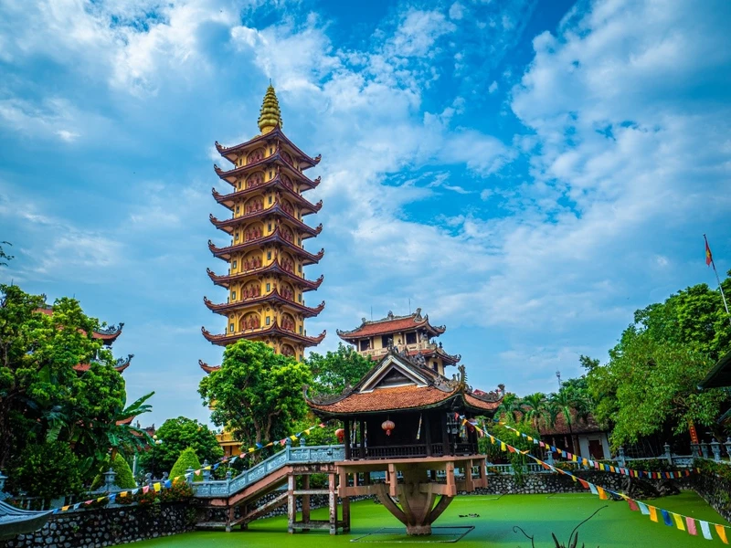 du-hang-pagoda_haiphongadventurecom_haiphong-tours